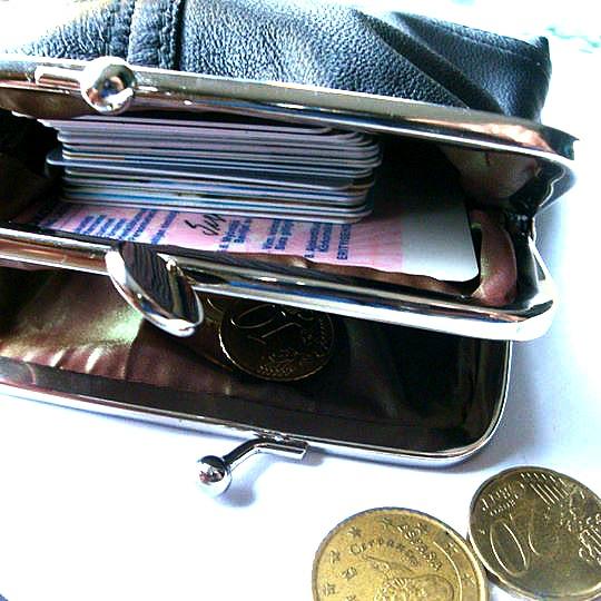 Sauma-lompakkokukkaro