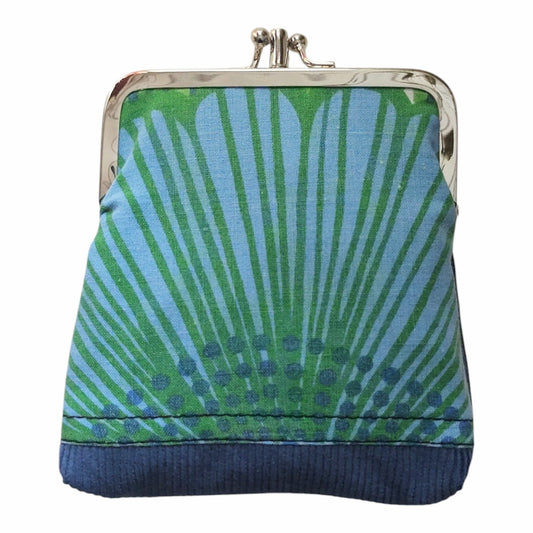 Retro-lompakkokukkaro, kaksilokeroinen malli