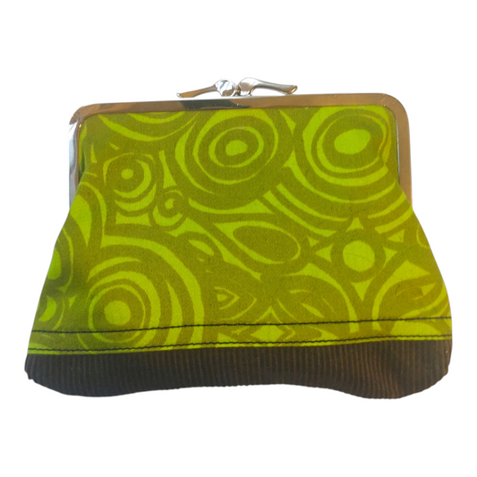 Yksilokeroinen Retro-kukkaro