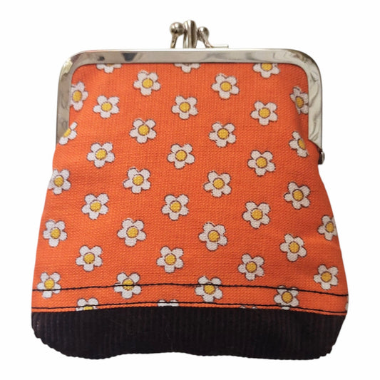 Retro-lompakkokukkaro, kaksilokeroinen malli