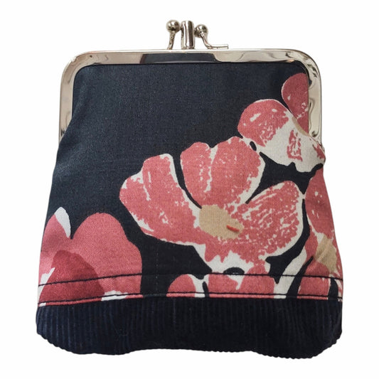 Retro-lompakkokukkaro, kaksilokeroinen malli