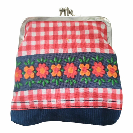 Retro-lompakkokukkaro, kaksilokeroinen malli